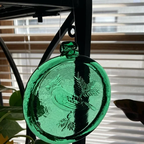 Emerald Glass Cardinal Suncatcher Ornament - Picture 4 of 6